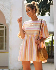 Fashion Stripe Gored Round neck Shift Dresses