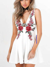 Fashion V neck Embroidery Sleeveless Skater Dresses