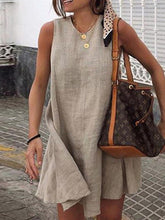 Fashionable Sleeveless Solid Color Casual Shift Dresses