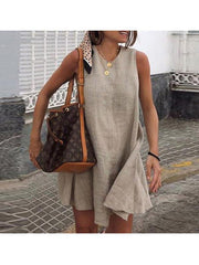 Fashionable Sleeveless Solid Color Casual Shift Dresses