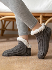 Leisure Home Coral Fleece Twist Pattern Floor Socks Pile Socks Autumn Winter Warm Thick Socks