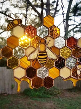 Bee Honeycomb Stained Honeybee Window Hangings Ornament Suncatcher, Beehive Stained Panel Handcrafted Modern Sunflower Stained Window Hangings Colorful Bee Pendant Art Ornaments