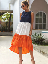 Fashion Gored Sleeveless Round neck Maxi Dresses