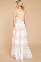 Sexy Pure Grenadine Embroidery V neck Sleeveless Evening Dresses