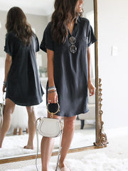 Black short sleeve v neck shift dresses