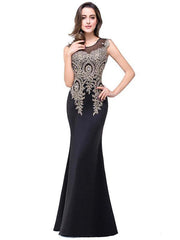 Pretty Round Neck Hollow Gold Thread Floor Evening Dress