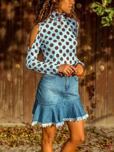 Wave point Off shoulder Floral T-Shirts