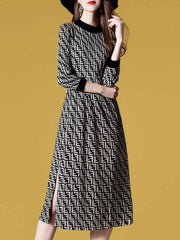 Elegant Geometric Slit Knitted Dress