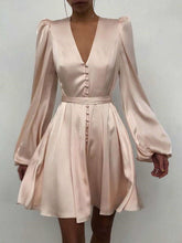 Elegant Fastener V neck Long sleeve Skater Dresses