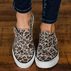 Women Stylish Flat Heel Canvas Sneakers