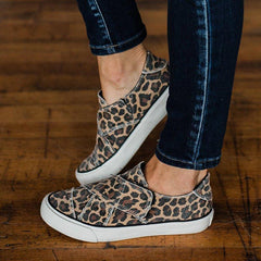 Women Stylish Flat Heel Canvas Sneakers