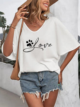 Casual Women's T-Shirts Mid Sleeve V Neck Animal Paw Print T-Shirt