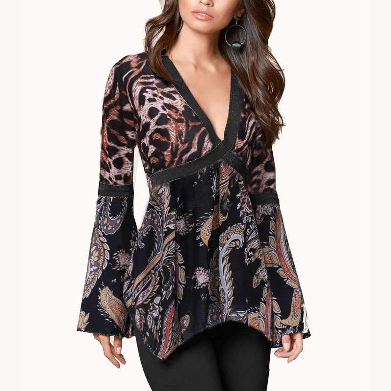 Floral V neck Gored Leopard print T-Shirts