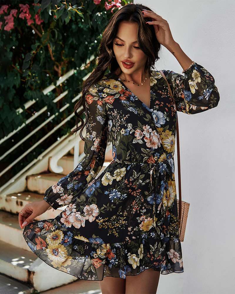 Stylish Floral print V neck Long sleeve Skater Dresses