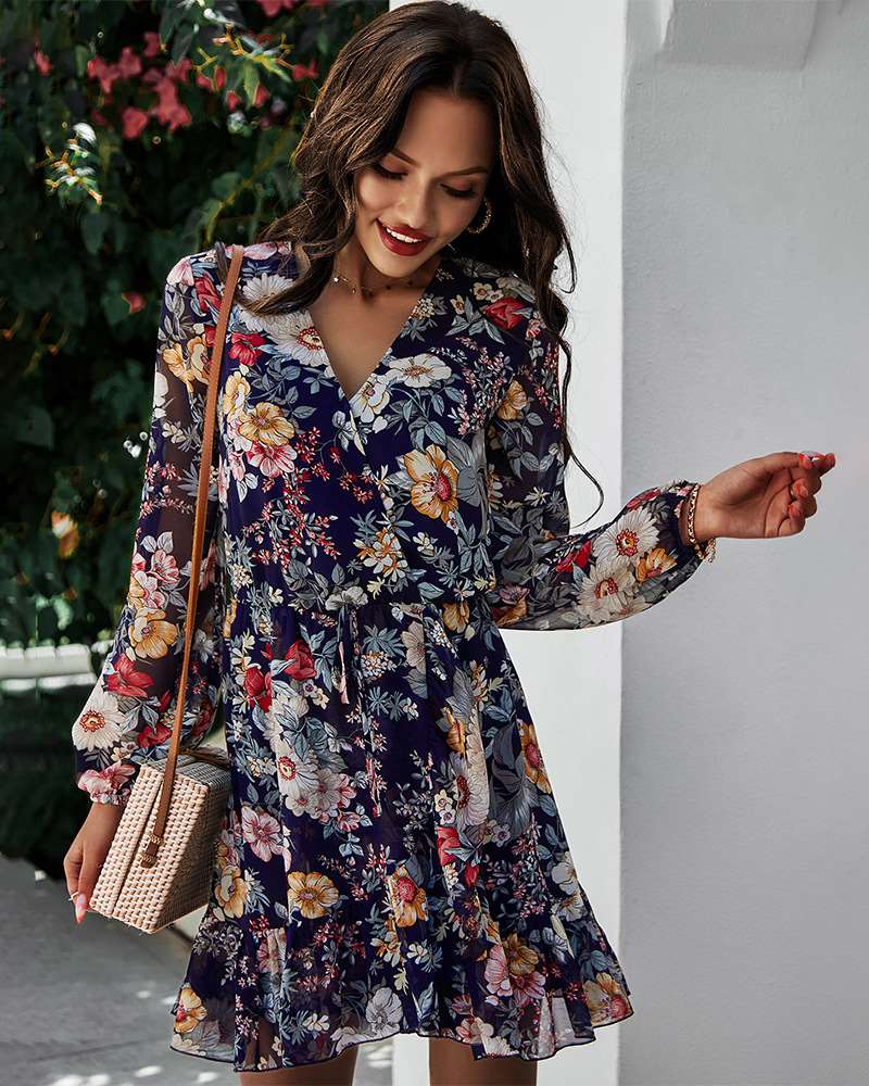 Stylish Floral print V neck Long sleeve Skater Dresses