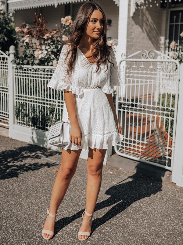 Fashion V-neck lace half sleeve mini skater dresses