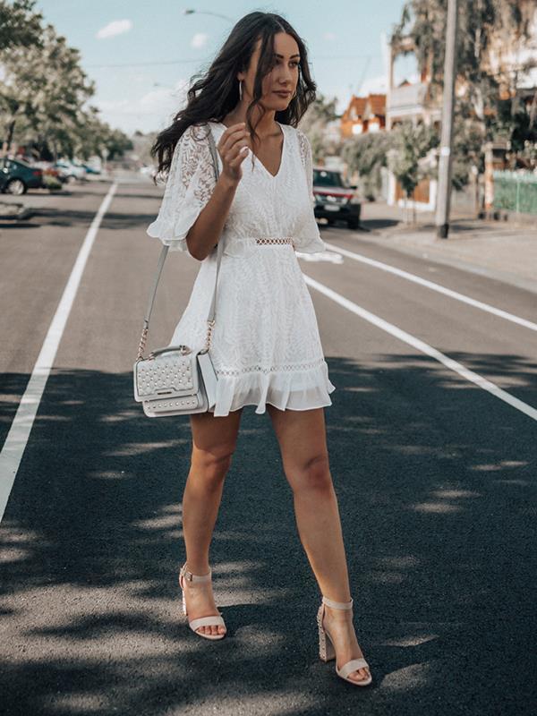 Fashion V-neck lace half sleeve mini skater dresses