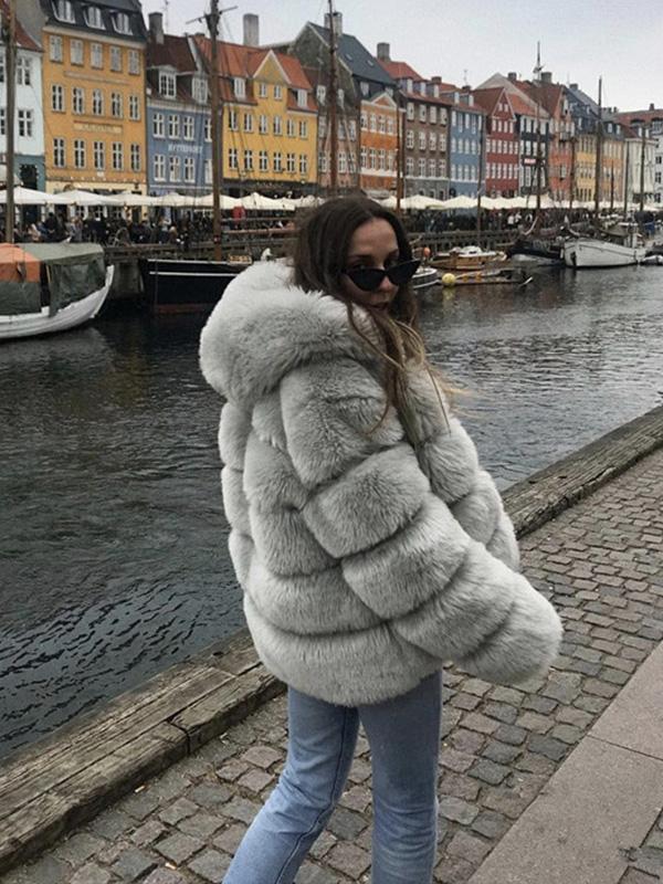 Turtle Neck Long Sleeve Elegant Fur  Woman Coats