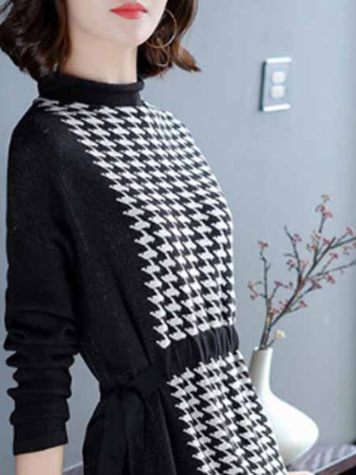 Houndstooth Paneled Long Sleeve Knitted Midi Dress