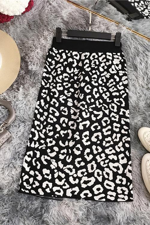 Knit Leopard Print Bodycon Skirt