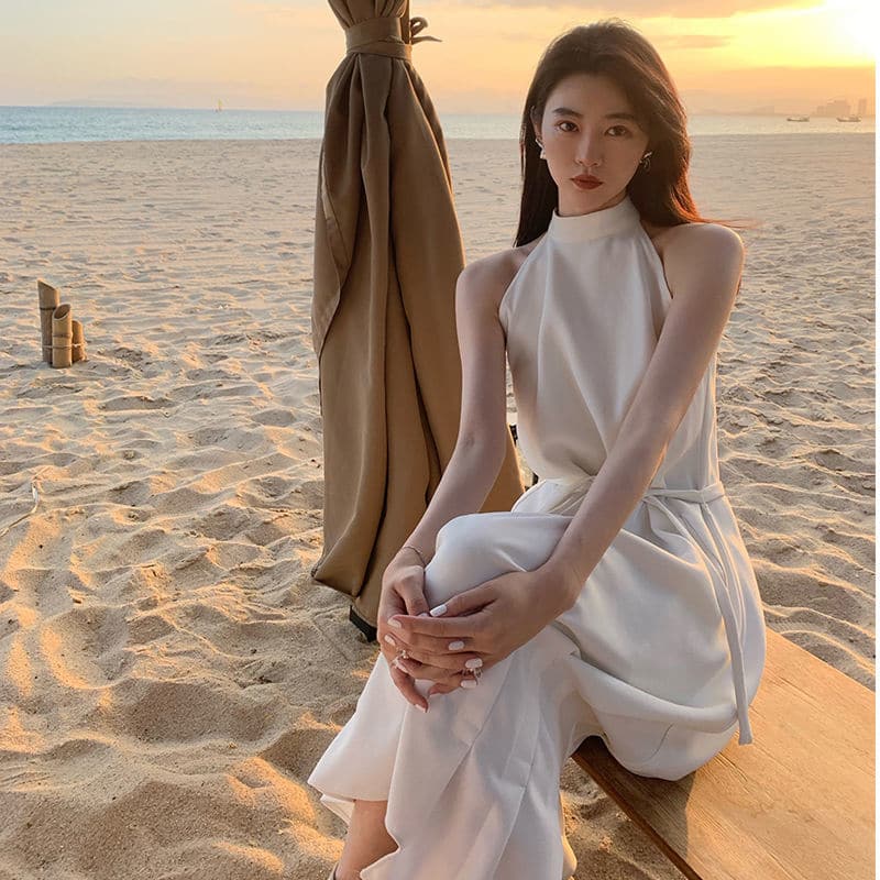 Sleeveless White Elegant Dress