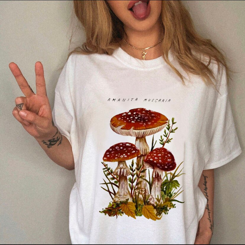 Strawberry Tarot Shirt 90s Lady Fashion Tees