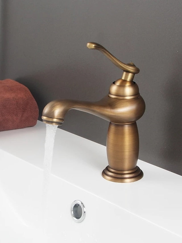 Bathroom Sink Faucet,Single Handle One Hole Brass Standard Spout,Brass Vintage Bathroom Sink Faucet Contain with Hot and Cold Water