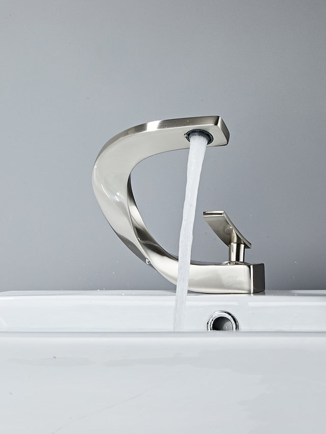 Bathroom Sink Mixer Faucet, Mono Wash Basin Single Handle Basin Taps Washroom, Monobloc Vessel Water Brass Tap Deck Mounted with Hot and Cold Hose