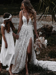 Beach Sexy Boho Wedding Dresses A-Line Sweetheart Camisole Spaghetti Strap Court Train Lace Bridal Gowns With Appliques Split Front 2023 Summer Wedding Party, Women's Clothing