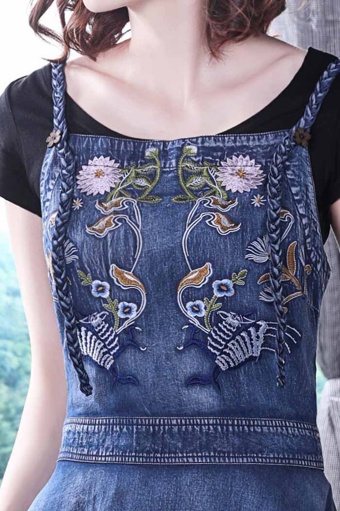 Cowboy embroidery strap denim midi dress