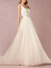 Classical White V-Neck Sleeveless Maxi Dress Evening Dress
