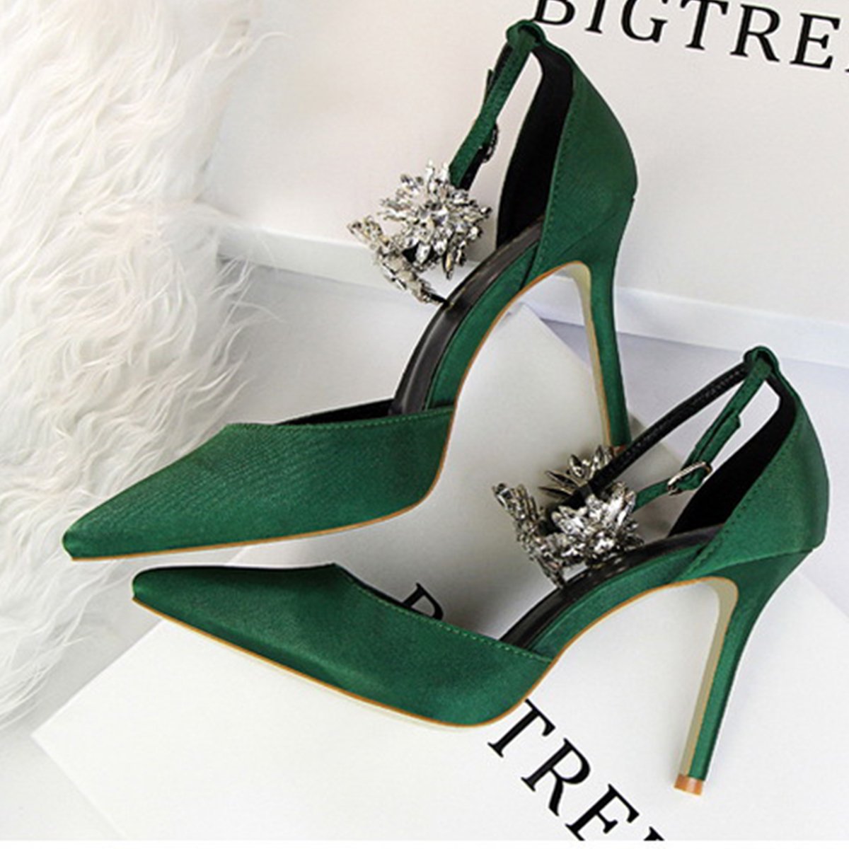 Rhinestone Appliques Stiletto Heel Wedding Shoes Woman Pumps