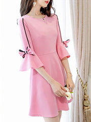 Round Neck Bowknot Contrast Trim Bell Sleeve Skater Dress