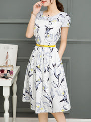Round Neck  Belt  Floral Printed Skater Dress