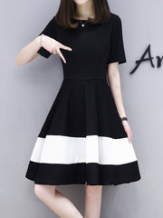 Round Neck  Color Block Skater Dress