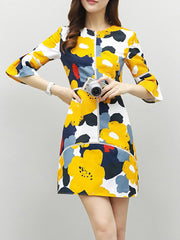 Round Neck  Patchwork  Floral Printed  Bell Sleeve Shift Dress