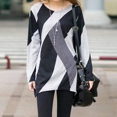 Round Neck Geometric Pattern Loose T-Shirt