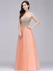 Pretty Gauze Applique Backless Evening Dress