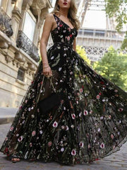 Black Elegant V neck Backless Flower Embroidery Evening Dress