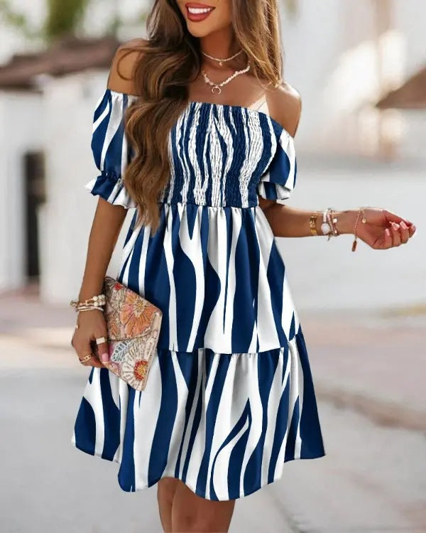 Short-Sleeve T-Neck Neck High Waist Pleated Printed Skater dresses