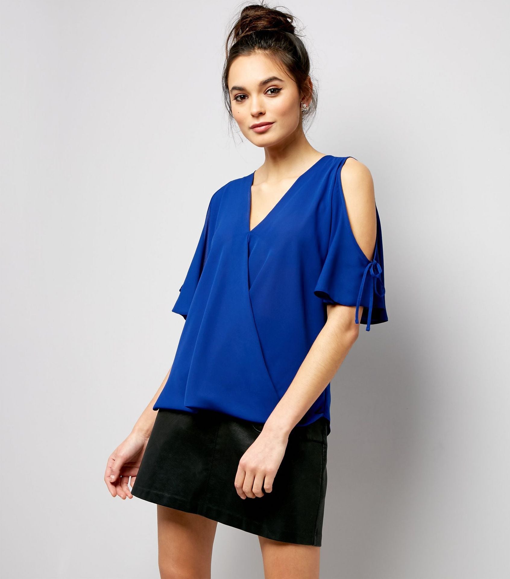 Fashion Off shoulder V neck T-Shirts