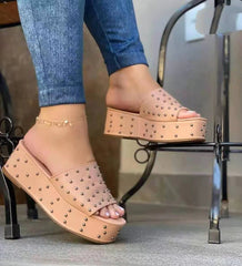 Vintage Fish Mouth Platform Studded Sandals